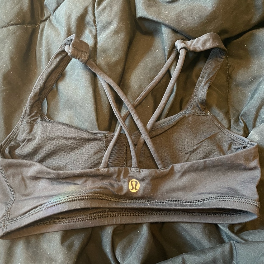 lululemon black sports bra